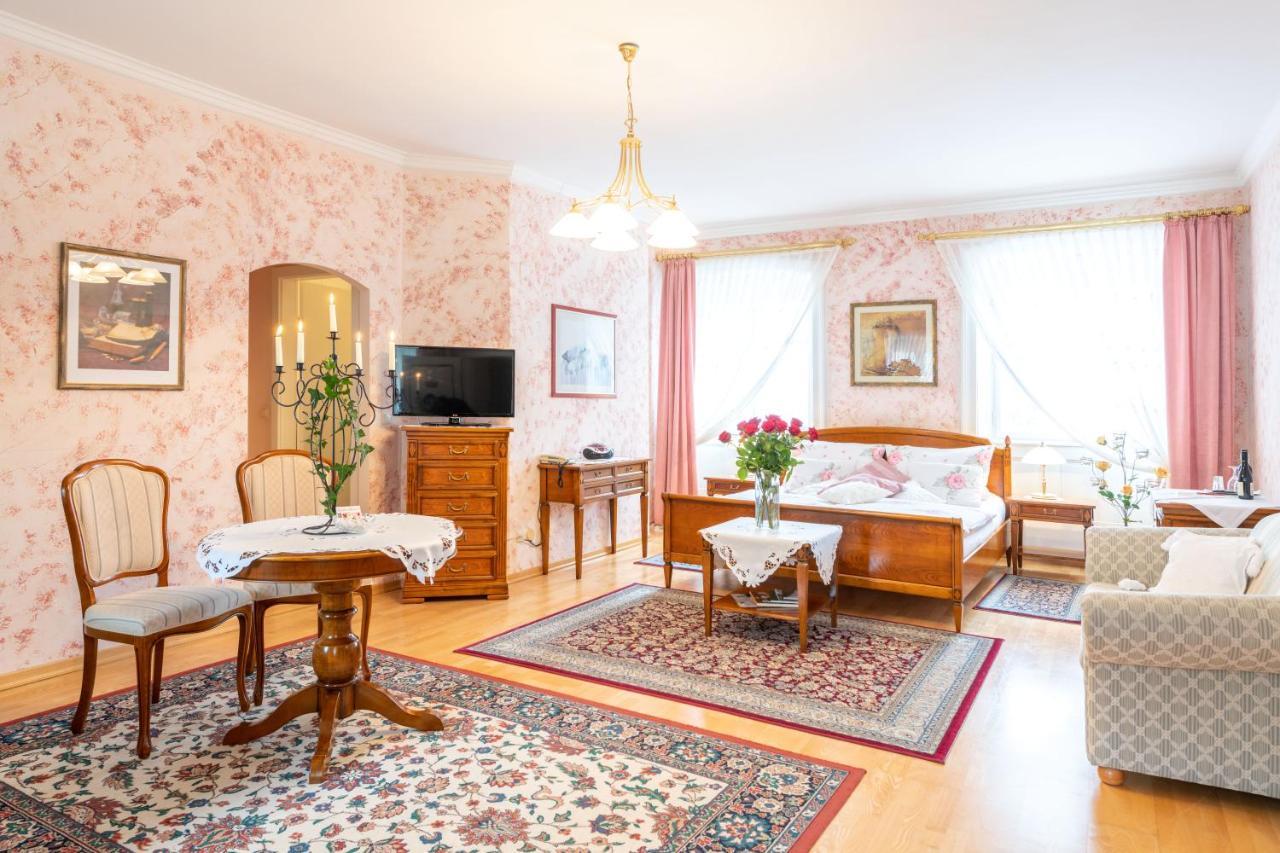 Schlosshotel Rosenau Superior Schloss Rosenau Zewnętrze zdjęcie